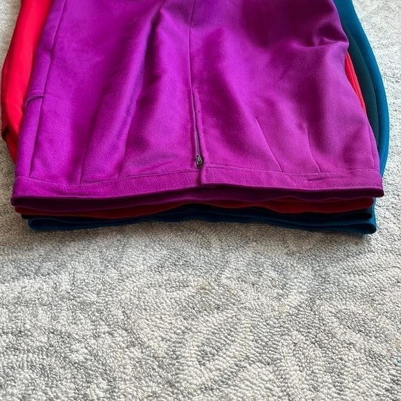 VINTAGE wool pencil skirts Waist 13’ - Picture 2 of 9